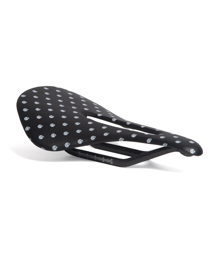 Paincave Carbon Saddle